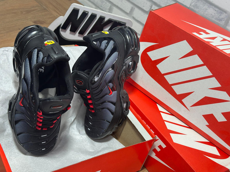 Pague 1 Leve 2 - Air Max TN + Air Max TN Grafite/Vermelho