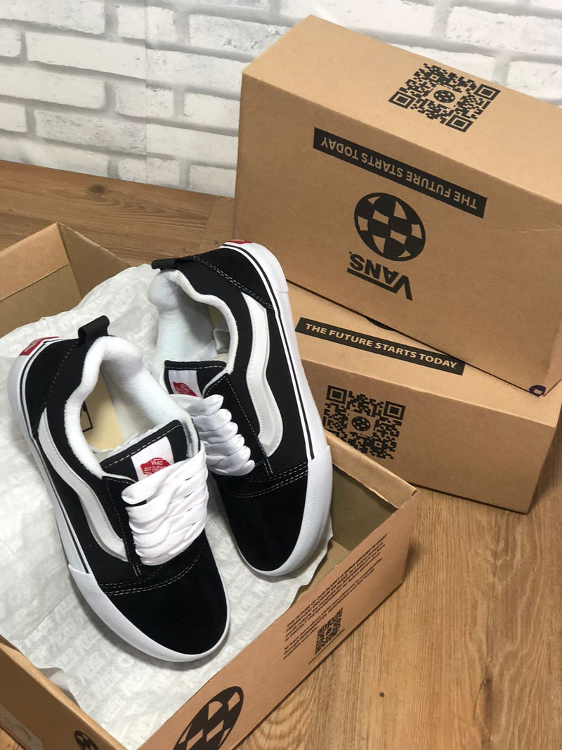 Pague 1 Leve 2 - Knu + Samba Branco/Preto