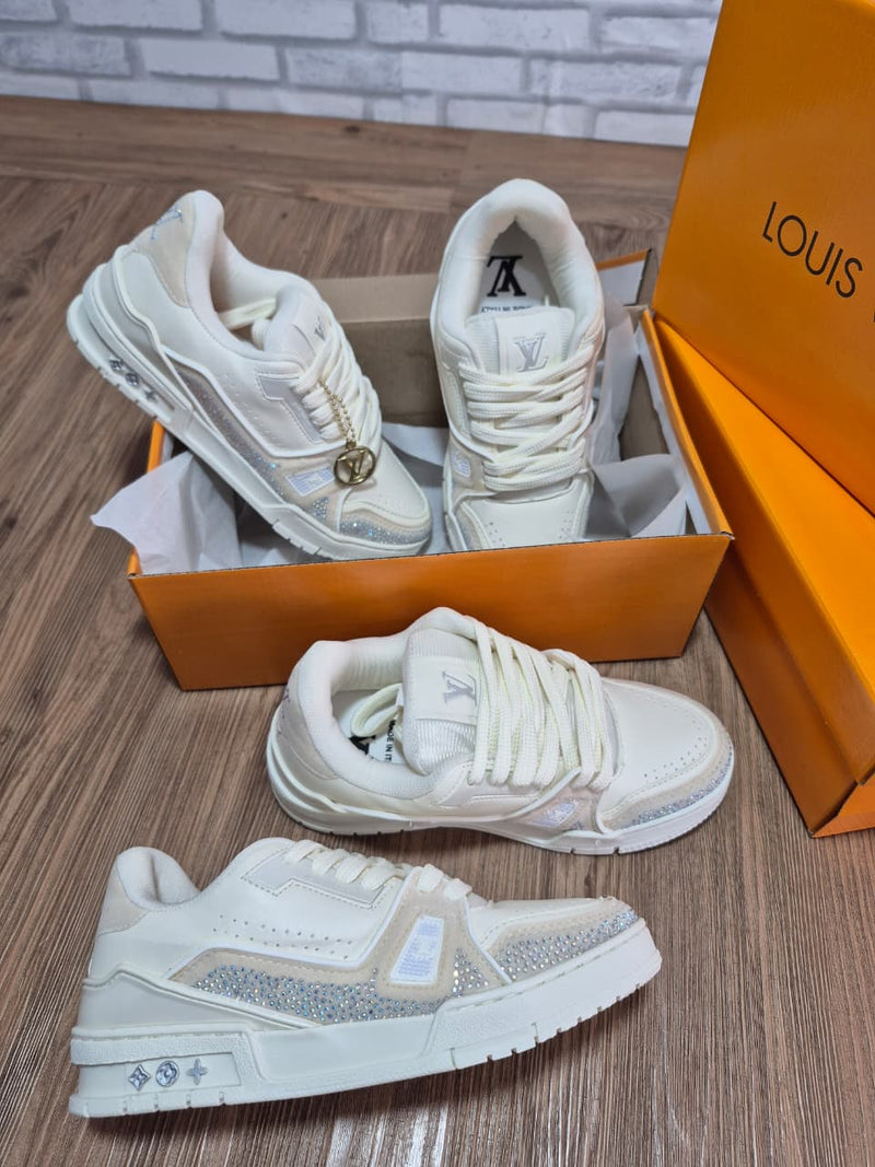 Tênis LV Trainer Cravejado Premium Feminino
