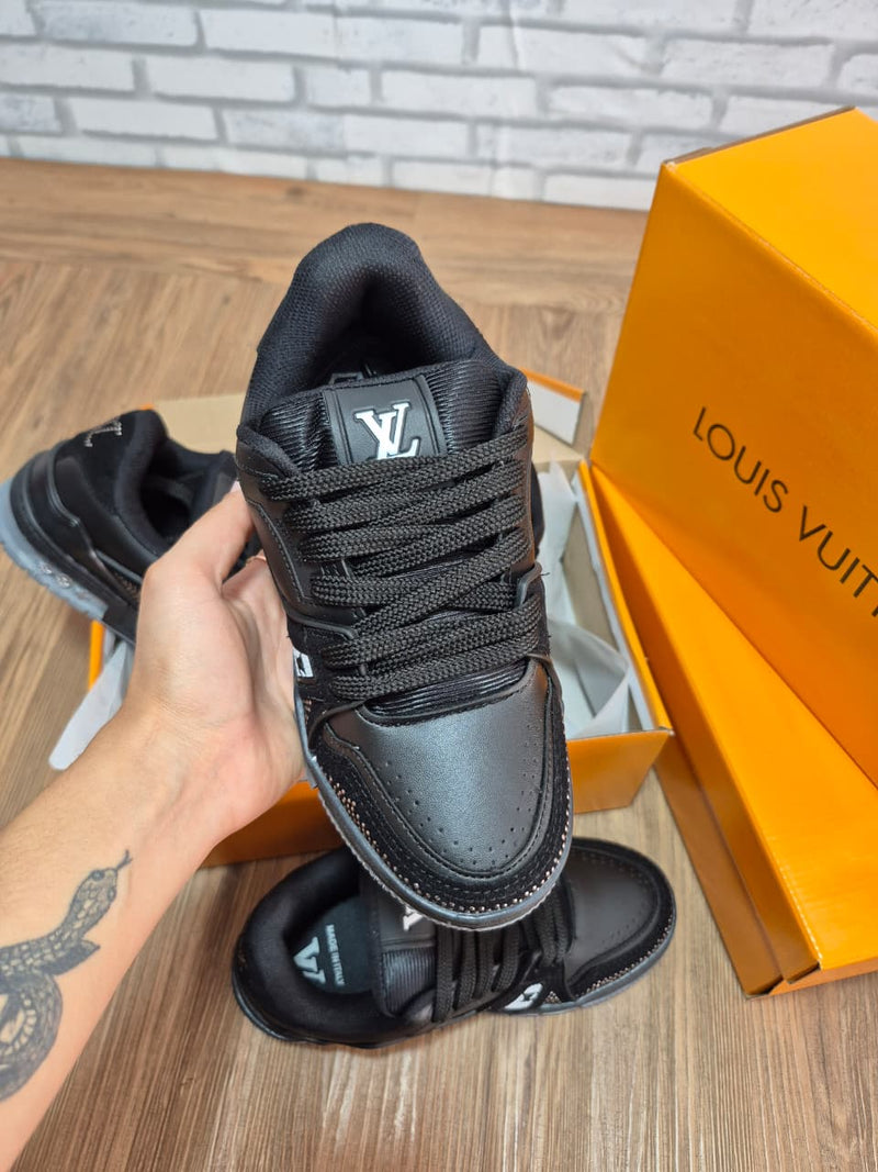 Tênis LV Trainer Cravejado Premium Feminino