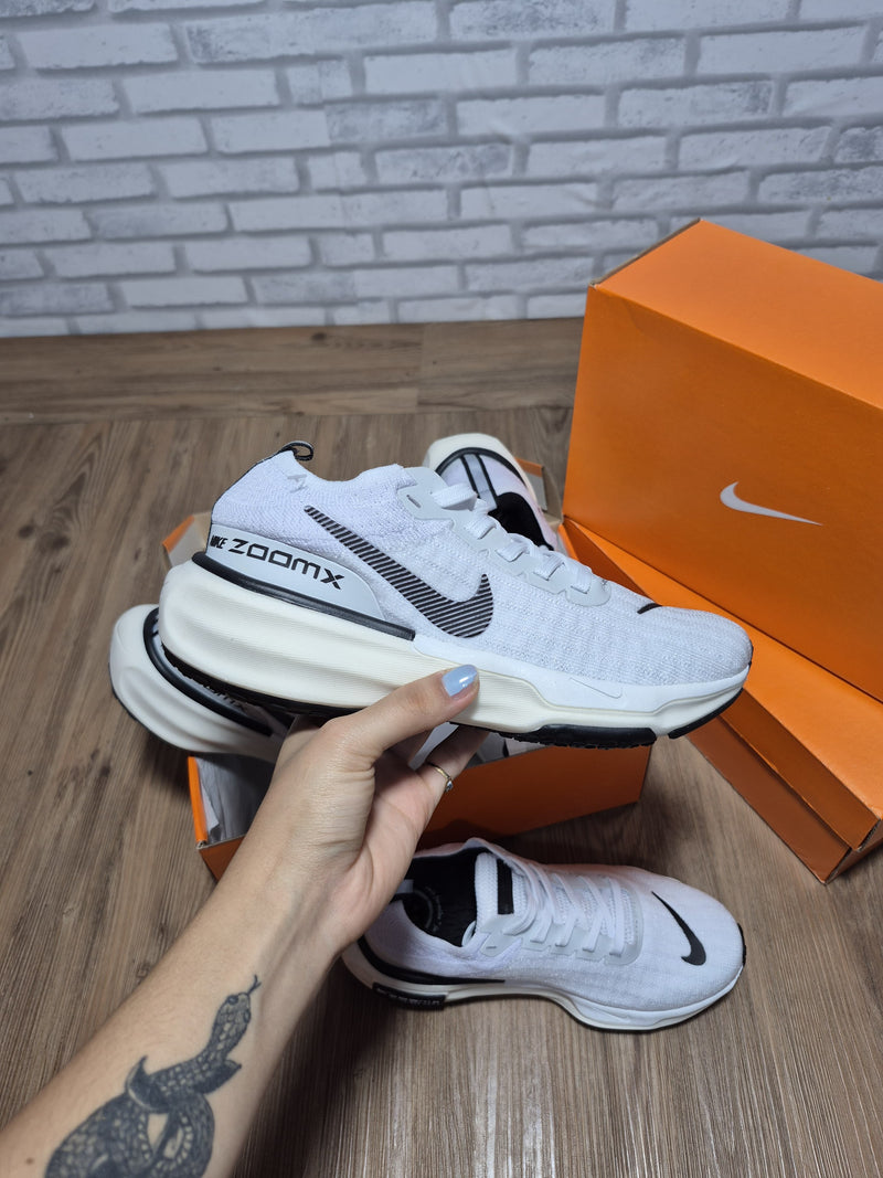 Zoom X Invincible Run 3 Premium Unissex