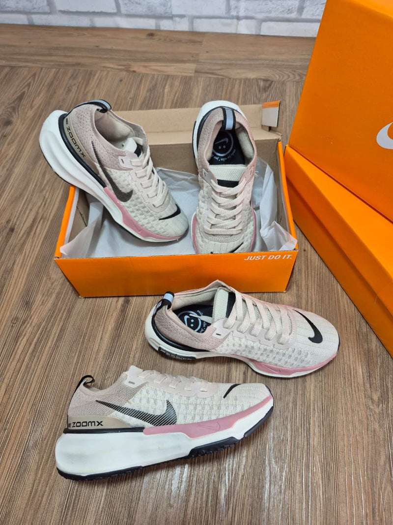 Zoom X Invincible Run 3 Premium Unissex