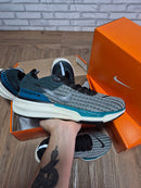 Zoom X Invincible Run 3 Premium Unissex