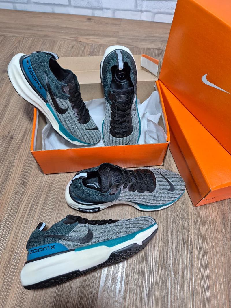 Zoom X Invincible Run 3 Premium Unissex