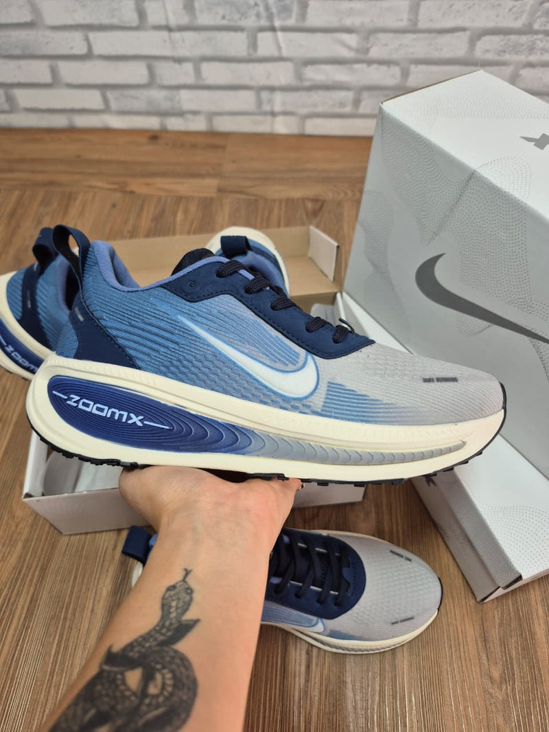 Tênis NK Vomero 18 Premium Masculino