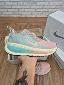 Tênis NK Vomero 18 Premium Feminino