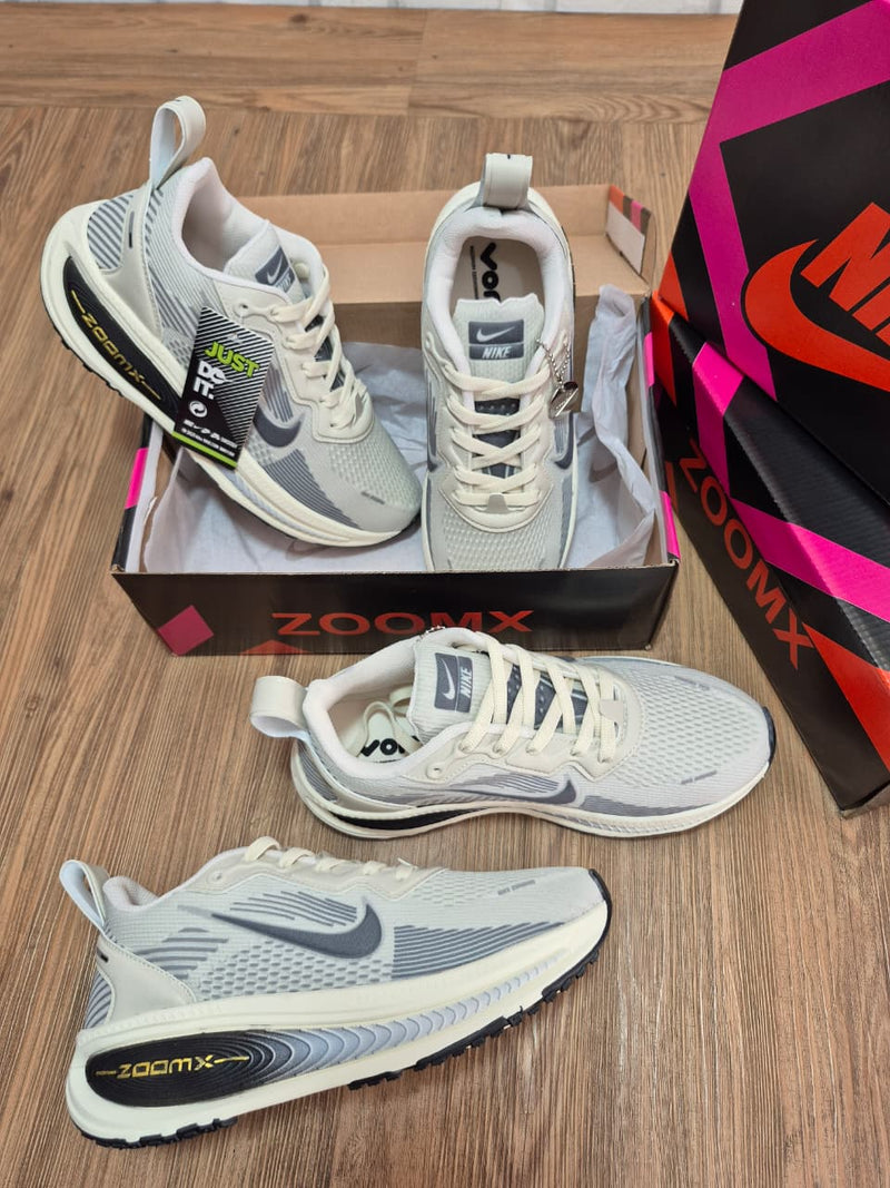 Tênis NK Vomero 18 Premium Masculino
